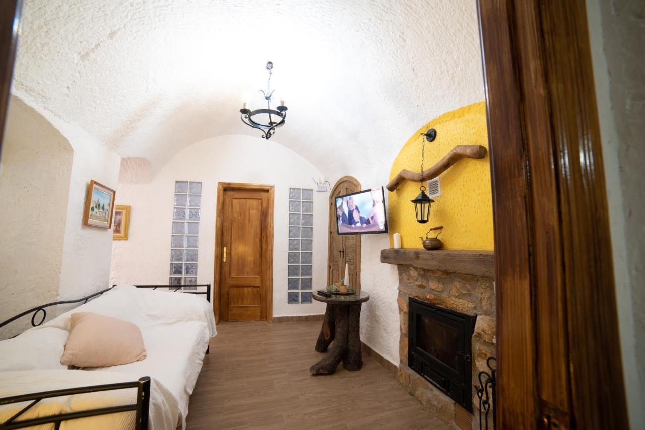 Cuevas Cortijo Gachas Villa Guadix Exterior photo